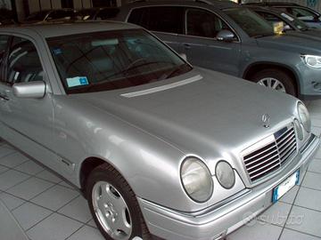 Mercedes-benz E 320 MERCEDES Serie E 320 4Matic