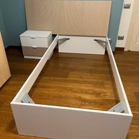 Letto singolo 190 x 90 con comodino