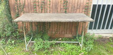 Tavolo da giardino in marmo travertino