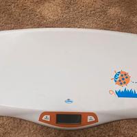 Bilancia digitale per neonati Mebby (0 - 20 kg)