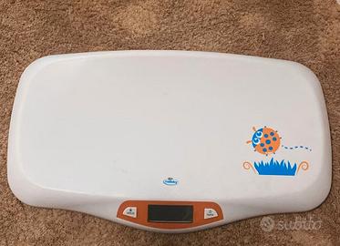 Bilancia digitale per neonati Mebby (0 - 20 kg)