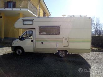 Privato vende camper carioca fiat ducato 1900 td