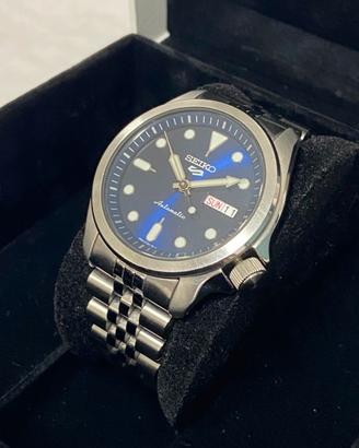 Seiko 5 blu SRPE63 full set + jubilee non incluso