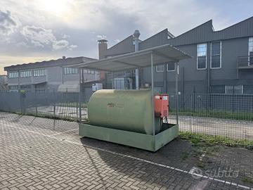 Cisterna 5000 litri omologata CE con TETTOIA