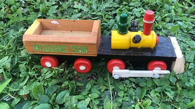 Trenino in legno vintage