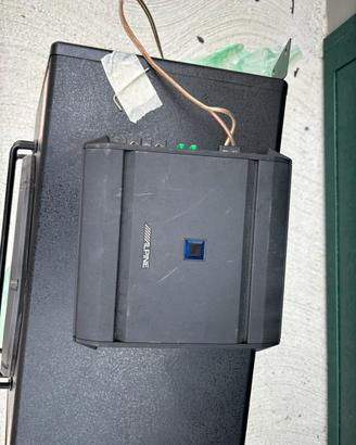 Subwufer jbl  1000 più amplificatore alpine 700 wa