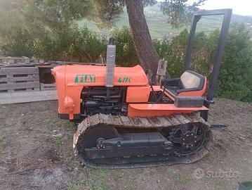 trattore cingolato