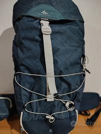 zaino trekking 40 litri quechua 