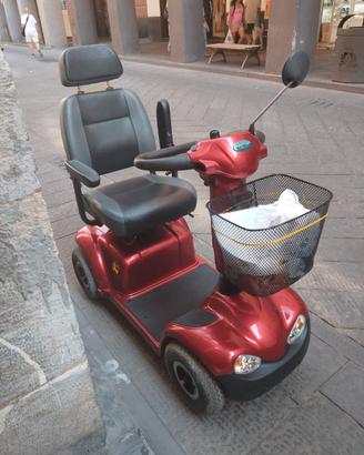 Scooter elettrico per anziani e disabili