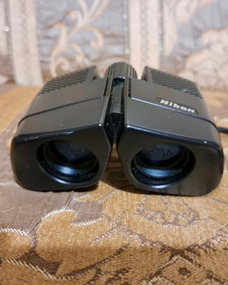 Binocolo compatto Nikon