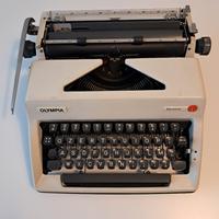 macchina da scrivere Olympia