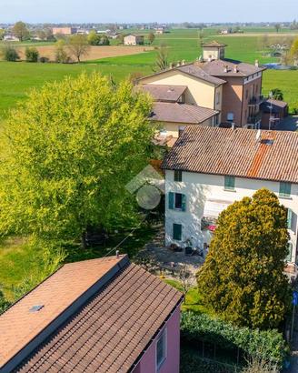 CASA INDIPENDENTE A CASTELNOVO DI SOTTO