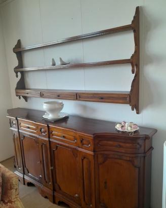 Credenza e piattaia in noce