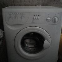 Lavatrice Indesit 