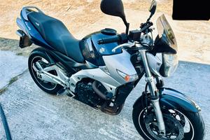 Suzuki Gsr 600 2006