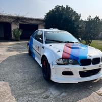 Bmw e 46 v8