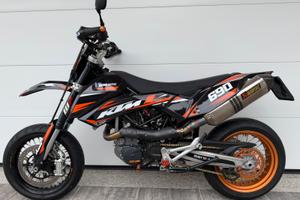KTM 690 SMC motard