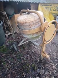 Betoniera atrezzi da giardino e fai da te