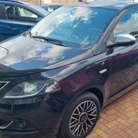 lancia Ypsilon 1.0 FireFly 5P SeS Hybrid 