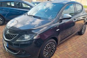 lancia Ypsilon 1.0 FireFly 5P SeS Hybrid 