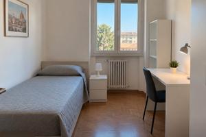 Stanza singola-Statuto-con balcone