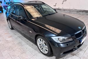 BMW 320D Completa per RICAMBI