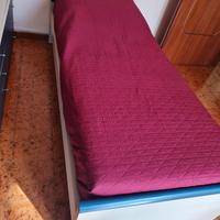 Letto singolo con due cassettoni 