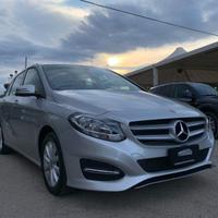 MERCEDES-BENZ B 180 d Business *NEOPATENTATI