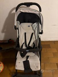 Passeggino ultra/leggero chicco