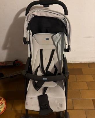Passeggino ultra/leggero chicco