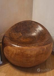 Poltrona monoblocco in legno 