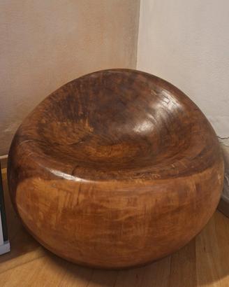 Poltrona monoblocco in legno 