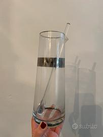 Caraffa vintage in vetro con mestolo