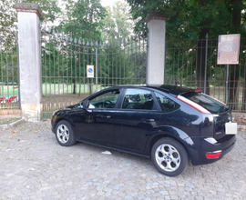 Ford Focus 1.6 Gpl Ikon