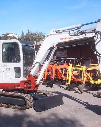 Miniescavatore usato TAKEUCHI TB145