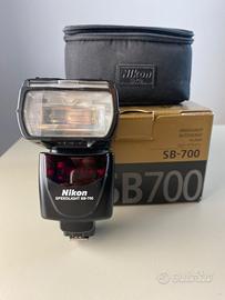 Nikon SB-700 FLASH TTL Lampeggiatore