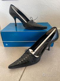 Tacchi vintage in pelle neri, fluxà