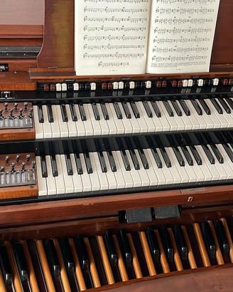 Hammond E100 (Microtecnica) revisionato