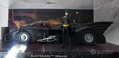 BATMOBILE CON BATMAN. IN BOX.