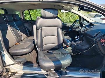Ford B-Max con sedile girevole