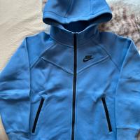 Nike tech