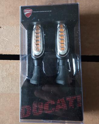 Frecce Ducati performance a led