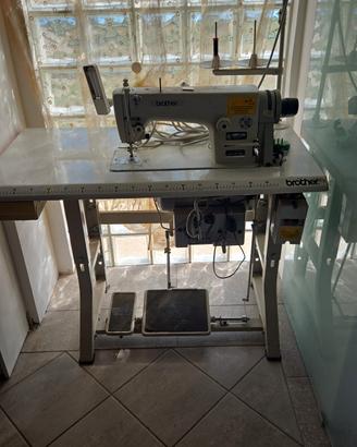 MACCHINA DA CUCIRE INDUSTRIALE BROTHER