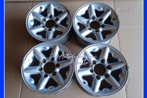 Cerchi in lega 7 x 15 per NISSAN Terrano 95-03