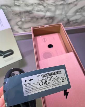 dyson supersonic usato pochissimo 