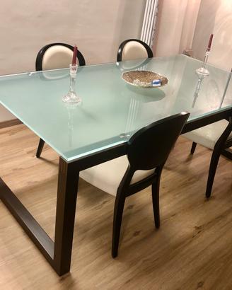 Tavolo in cristallo 12 mm.