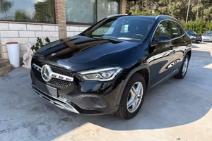 MERCEDES-BENZ GLA 220 d Automatic Sport
