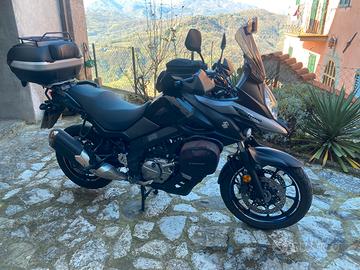 Suzuki V-strom 650