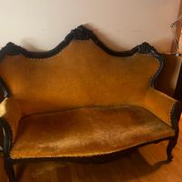 divanetto antico