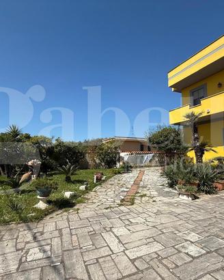 Stabile/Palazzo Nettuno [Cod GRANIERIVRG]